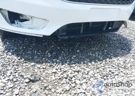 2015 Ford Focus S z USA, uszkodzony, nr VIN 1FADP3E2XFL224267